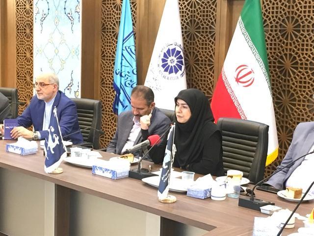 نشست تخصصی استفاده از ظرفیت های سفارتخانه ها برای توسعه و ترویج گردشگری و صنایع دستی ایران