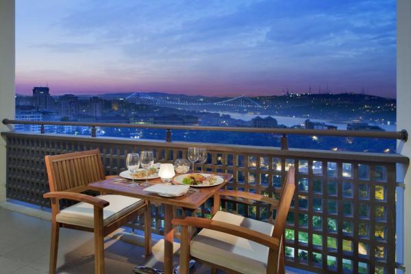 تور ارزان استانبول: هتل هیلتون بسفر استانبول
