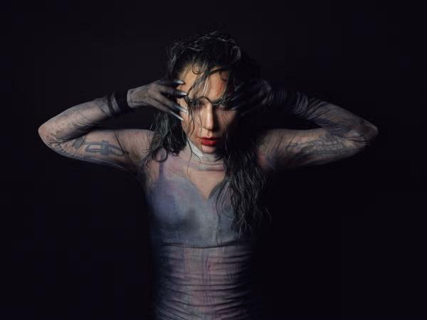 متن و ترجمه آهنگ Disease از Lady Gaga متن و ترجمه آهنگ Disease از Lady Gaga